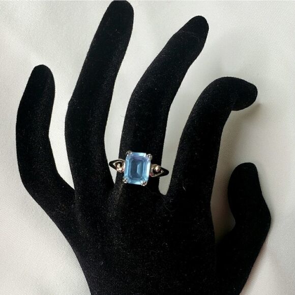 Avon | Vintage Silver Aquamarine Ring - Picture 1 of 3